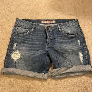 Like new Guess ripped jean shorts